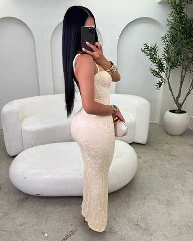 Sweet Romance Lace Maxi