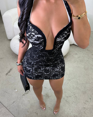 Veloura Lace Mini