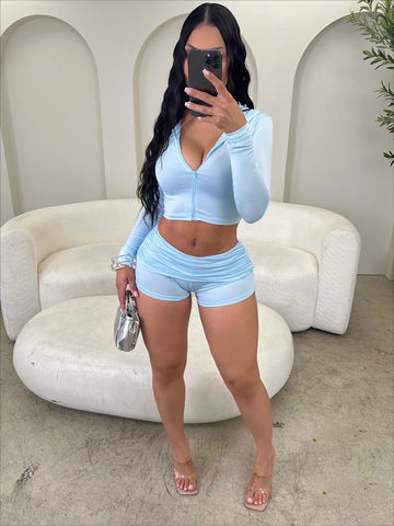 Staying In Short Set