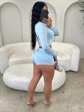 Staying In Short Set