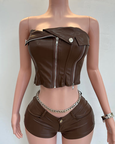 Stand Out Leather Set